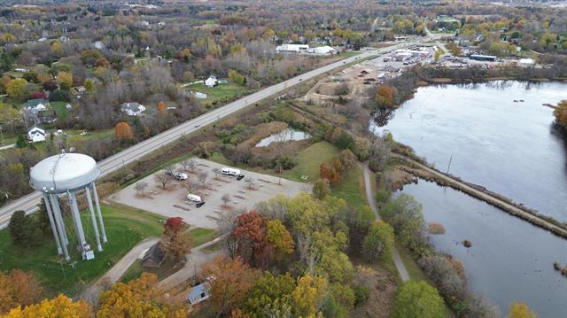 Builiding view forty one for 121 Davis Lake, Lapeer, MI. 48446