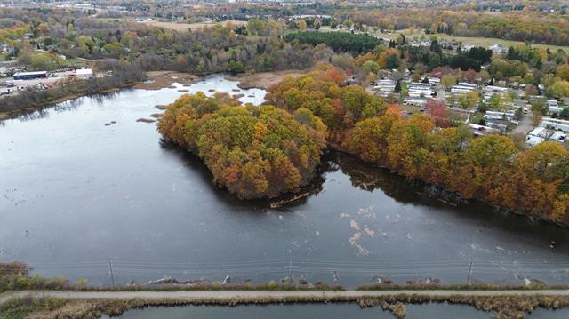 Builiding view forty two for 121 Davis Lake, Lapeer, MI. 48446