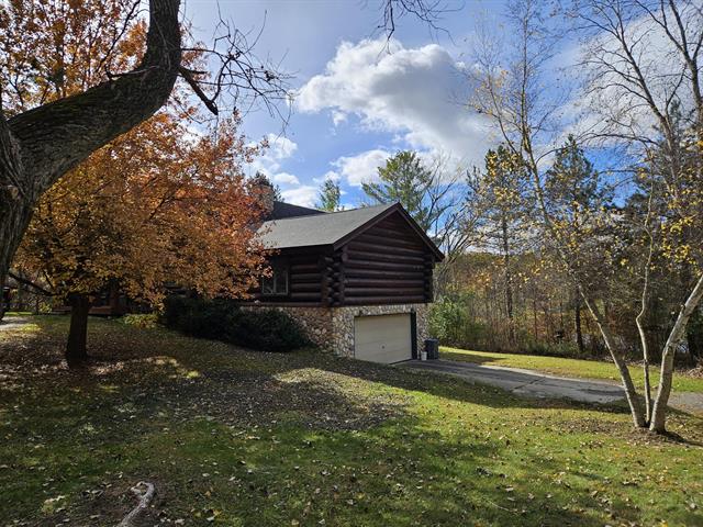 Builiding view two for 121 Davis Lake, Lapeer, MI. 48446