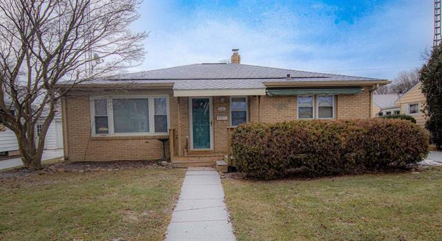 front view for 2721 Thayer Drive, Saint Joseph, Mi. 49085