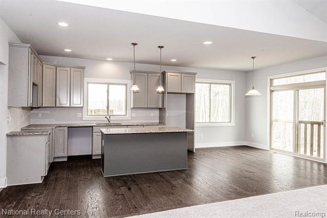 Builiding view seven for 53188 Woodland, New Baltimore, MI. 48047