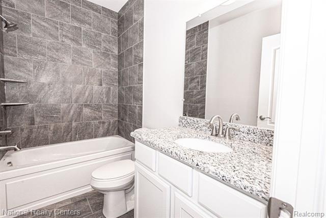 Builiding view sixteen for 53188 Woodland, New Baltimore, MI. 48047