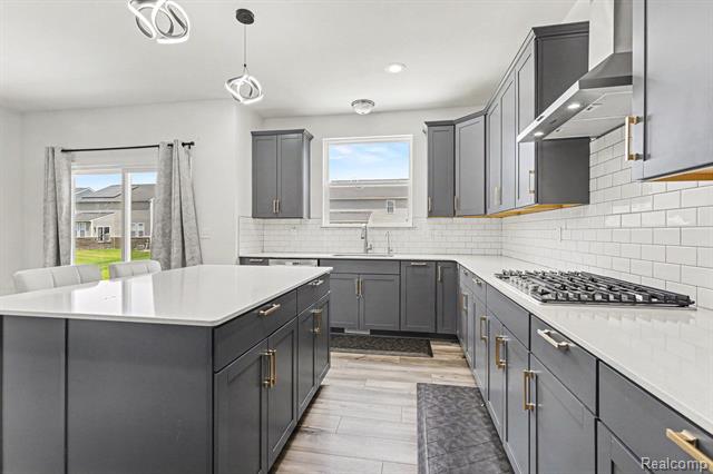 Builiding view eight for 58648 Losino, South Lyon, MI. 48178
