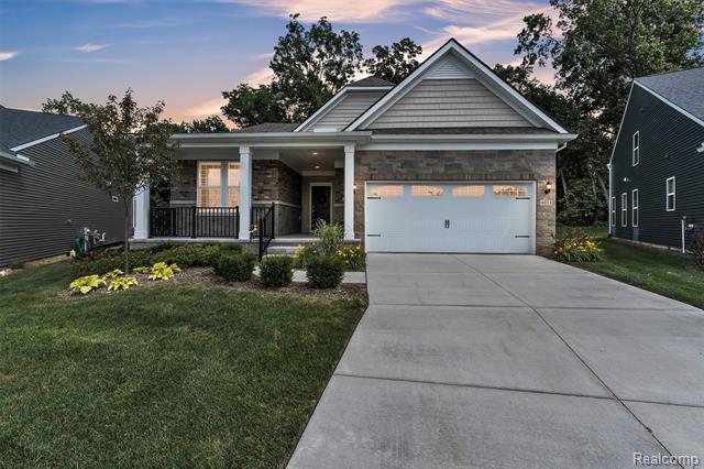 front view for 4633 Crestway Drive, Brighton, Mi. 48116