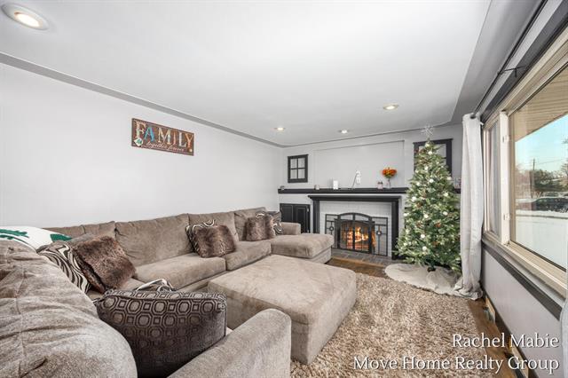 Builiding view four for 2463 Blanchard, Wyoming, MI. 49519