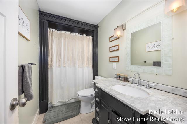 Builiding view thirteen for 2463 Blanchard, Wyoming, MI. 49519