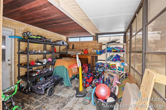 Builiding view twenty five for 2463 Blanchard, Wyoming, MI. 49519