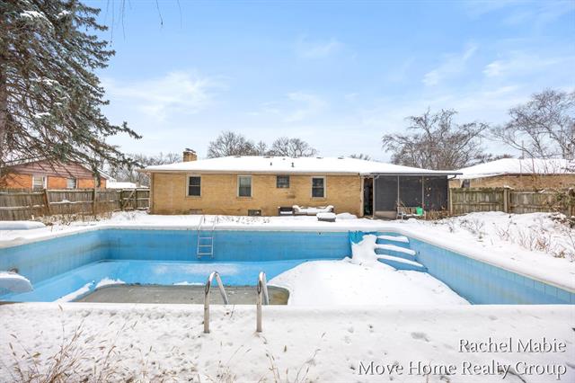 Builiding view twenty seven for 2463 Blanchard, Wyoming, MI. 49519