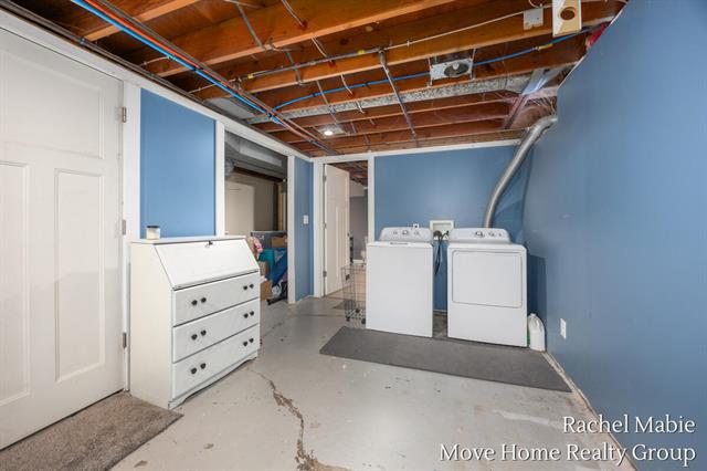 Builiding view twenty two for 2463 Blanchard, Wyoming, MI. 49519