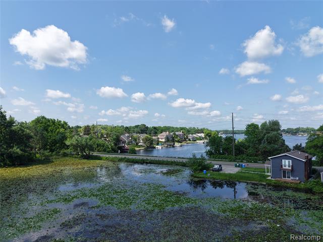 Builiding view five for 3545 Union Lake, Commerce Township, MI. 48382