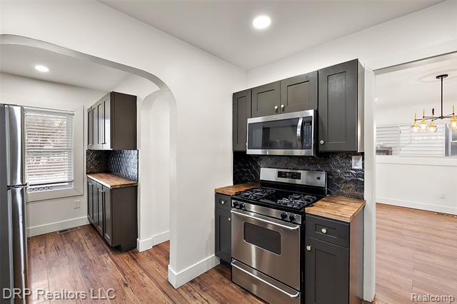 Builiding view eleven for 14974 Cheyenne, Detroit, MI. 48227