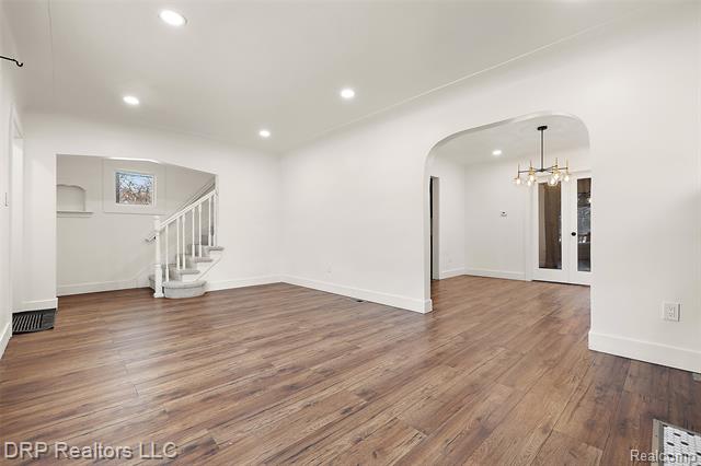 Builiding view five for 14974 Cheyenne, Detroit, MI. 48227