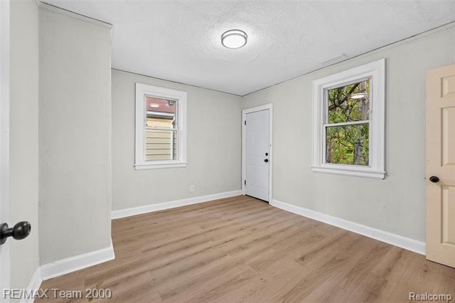 Builiding view nineteen for 16154 Cheyenne, Detroit, MI. 48235