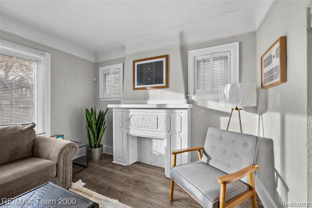 Builiding view seven for 16154 Cheyenne, Detroit, MI. 48235