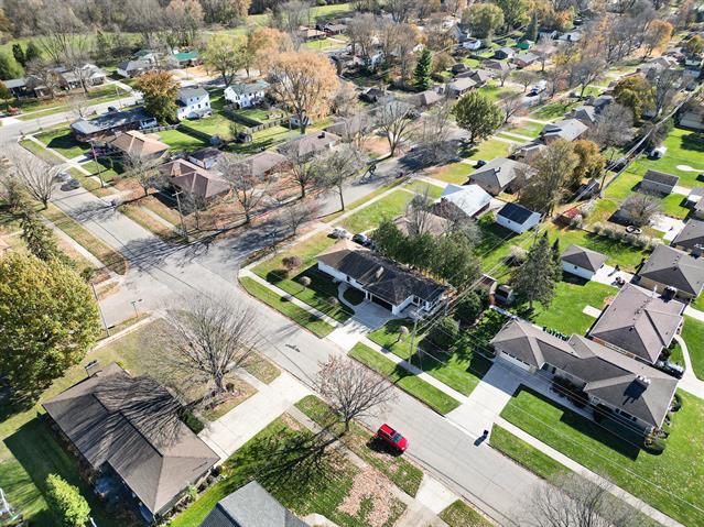 Builiding view thirty one for 1524 Sweet, Grand Rapids, MI. 49505