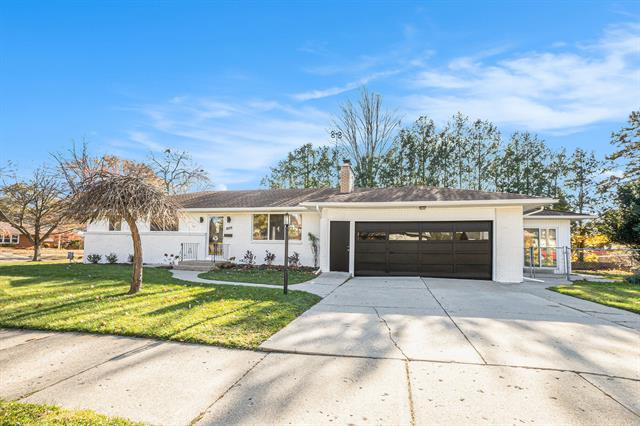 Builiding view thirty two for 1524 Sweet, Grand Rapids, MI. 49505