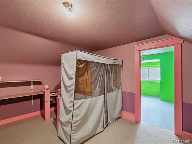 Builiding view eighteen for 5427 Central, Detroit, MI. 48210