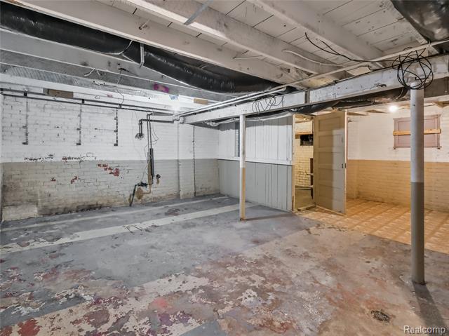 Builiding view twenty five for 5427 Central, Detroit, MI. 48210