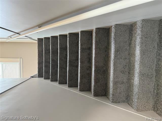 Builiding view fifteen for 9509 Lakepointe, Detroit, MI. 48224