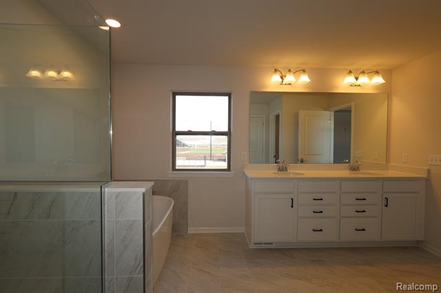 Builiding view ten for 12147 Moore, Washington, MI. 48094