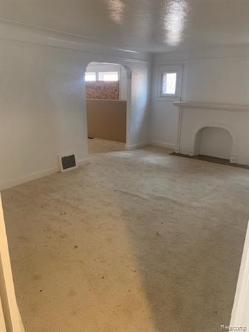 Builiding view twelve for 8229 Carlin, Detroit, MI. 48228