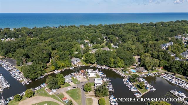 Builiding view thirty three for 1 Bailey, South Haven, MI. 49090