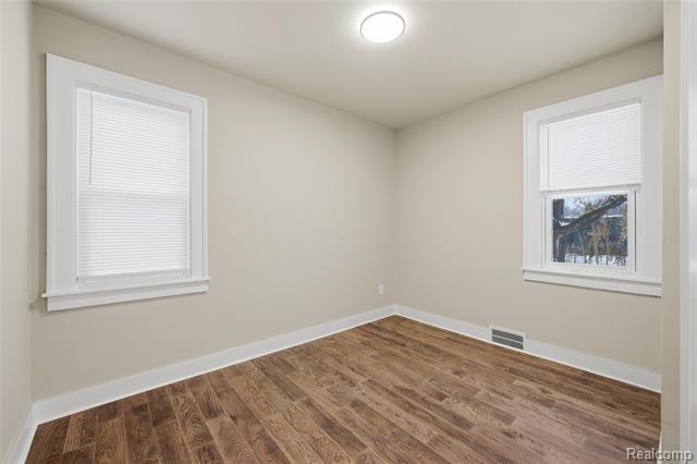 Builiding view fifteen for 19980 Stoepel, Detroit, MI. 48221