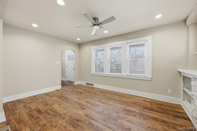 Builiding view seven for 19980 Stoepel, Detroit, MI. 48221