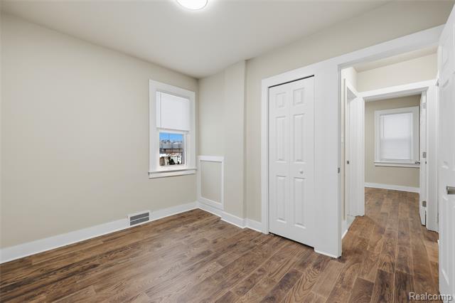 Builiding view sixteen for 19980 Stoepel, Detroit, MI. 48221