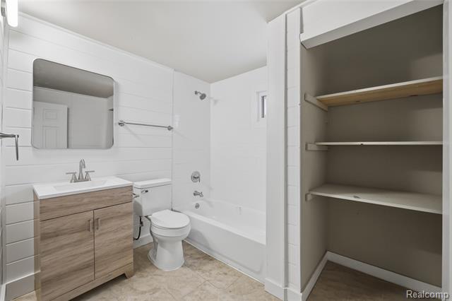 Builiding view twenty seven for 19980 Stoepel, Detroit, MI. 48221