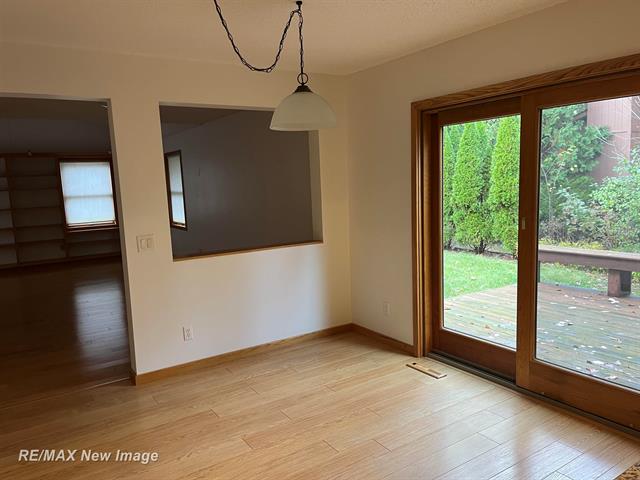 Builiding view nine for 4600 Oakridge, Midland, MI. 48640