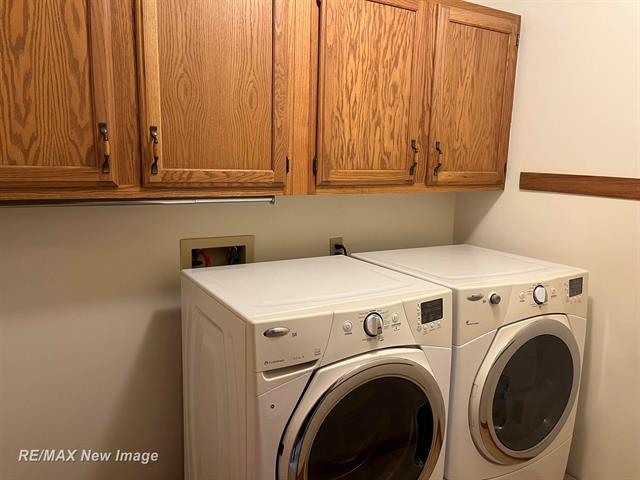 Builiding view twenty six for 4600 Oakridge, Midland, MI. 48640