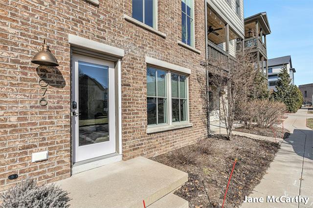 front view for 2076 Celadon Drive Ne, Grand Rapids, Mi. 49525