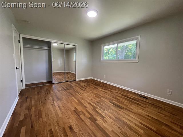 Builiding view fourteen for 114 Henry, Flushing, MI. 48433