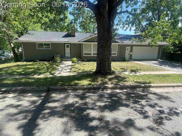 front view for 114 E Henry Street, Flushing, Mi. 48433