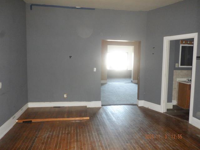 Builiding view six for 816 Stockbridge, Kalamazoo, MI. 49001