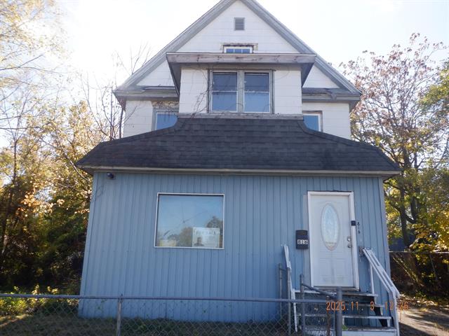 front view for 816 E Stockbridge Avenue, Kalamazoo, Mi. 49001