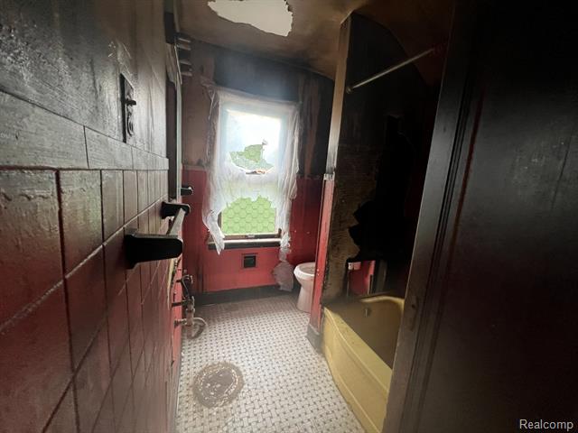 Builiding view eleven for 11791 Minden, Detroit, MI. 48205