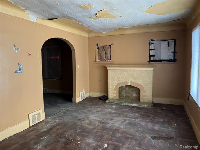 Builiding view five for 11791 Minden, Detroit, MI. 48205