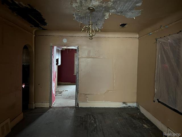 Builiding view six for 11791 Minden, Detroit, MI. 48205