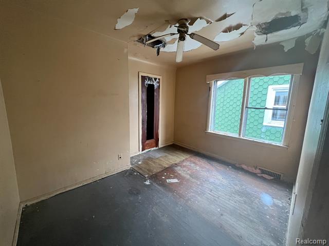 Builiding view twelve for 11791 Minden, Detroit, MI. 48205