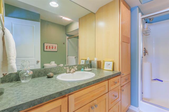 Builiding view eighteen for 6 Cider Hill, Douglas, MI. 49406