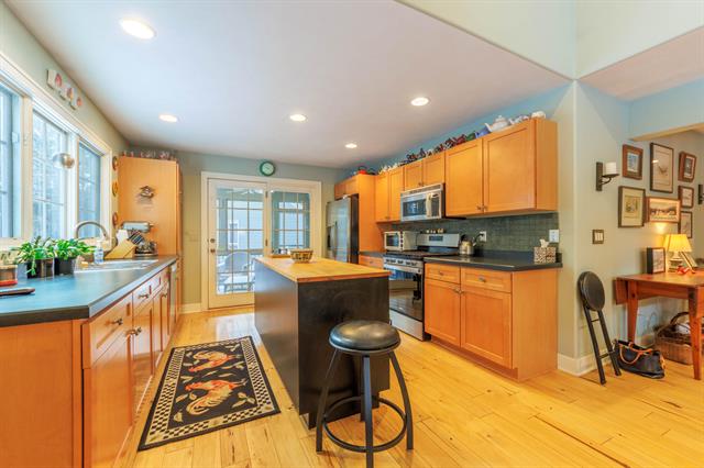 Builiding view seven for 6 Cider Hill, Douglas, MI. 49406