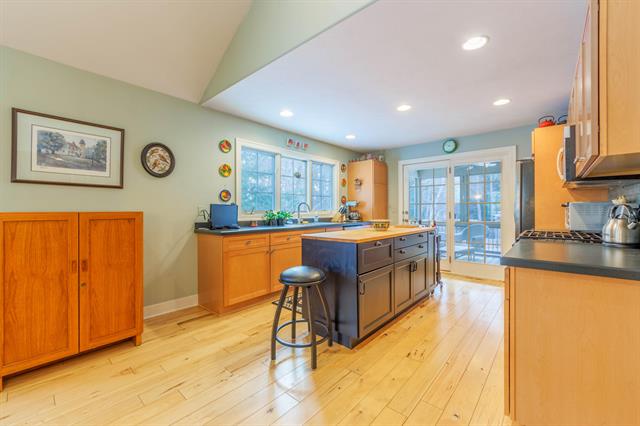 Builiding view six for 6 Cider Hill, Douglas, MI. 49406