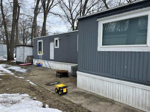 Builiding view two for 3764 Liberty, Muskegon, MI. 49442