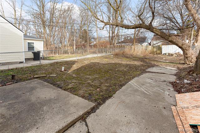 Builiding view nineteen for 12044 Forrer, Detroit, MI. 48227