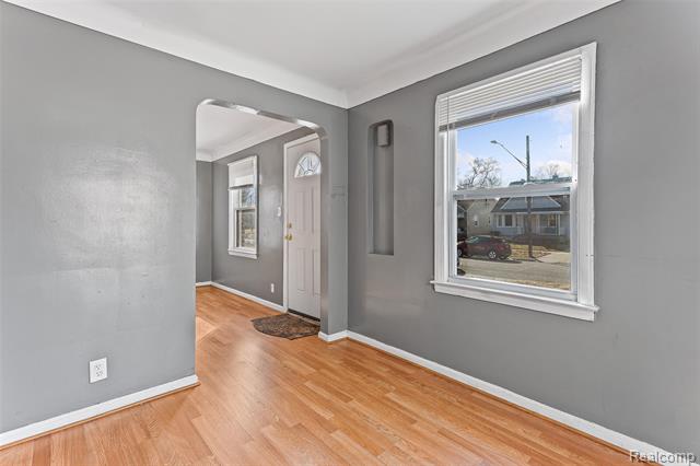 Builiding view six for 12044 Forrer, Detroit, MI. 48227