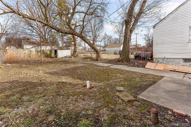 Builiding view twenty one for 12044 Forrer, Detroit, MI. 48227