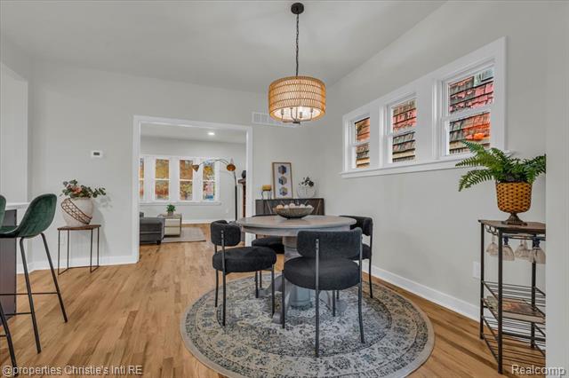 Builiding view eighteen for 838 Algonquin St, Detroit, MI. 48215