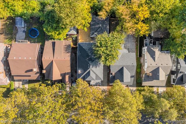 Builiding view forty for 838 Algonquin St, Detroit, MI. 48215